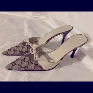 Gucci monogram gg pointed toe mules 40C